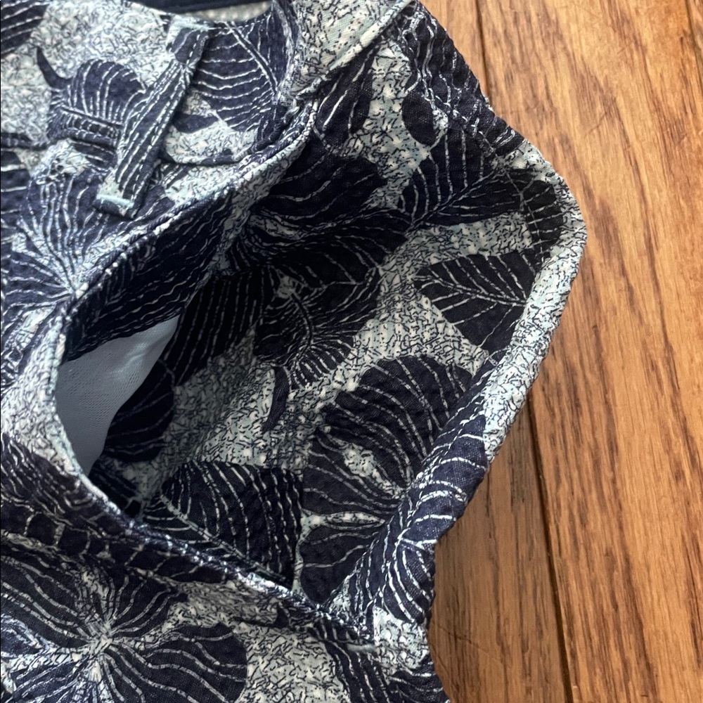 RHONE Blue Hibiscus Print Seersucker Shorts Men’s 32 - Picture 7 of 10